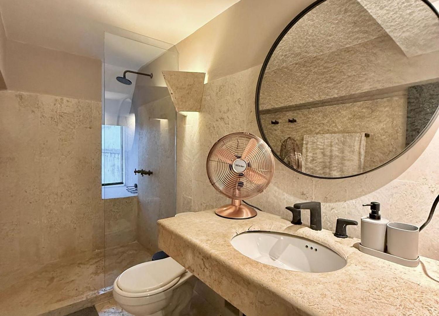 By Calamari Homes - Porvenir 407 - Walled Apartment