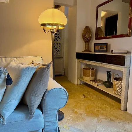 Apartment By Calamari Homes - Porvenir 407 - Walled