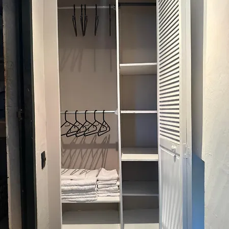 By Calamari Homes - Porvenir 407 - Walled Apartment Cartagena
