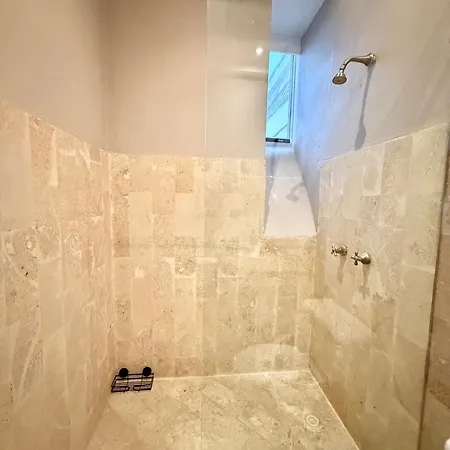 By Calamari Homes - Porvenir 407 - Walled Apartment Cartagena